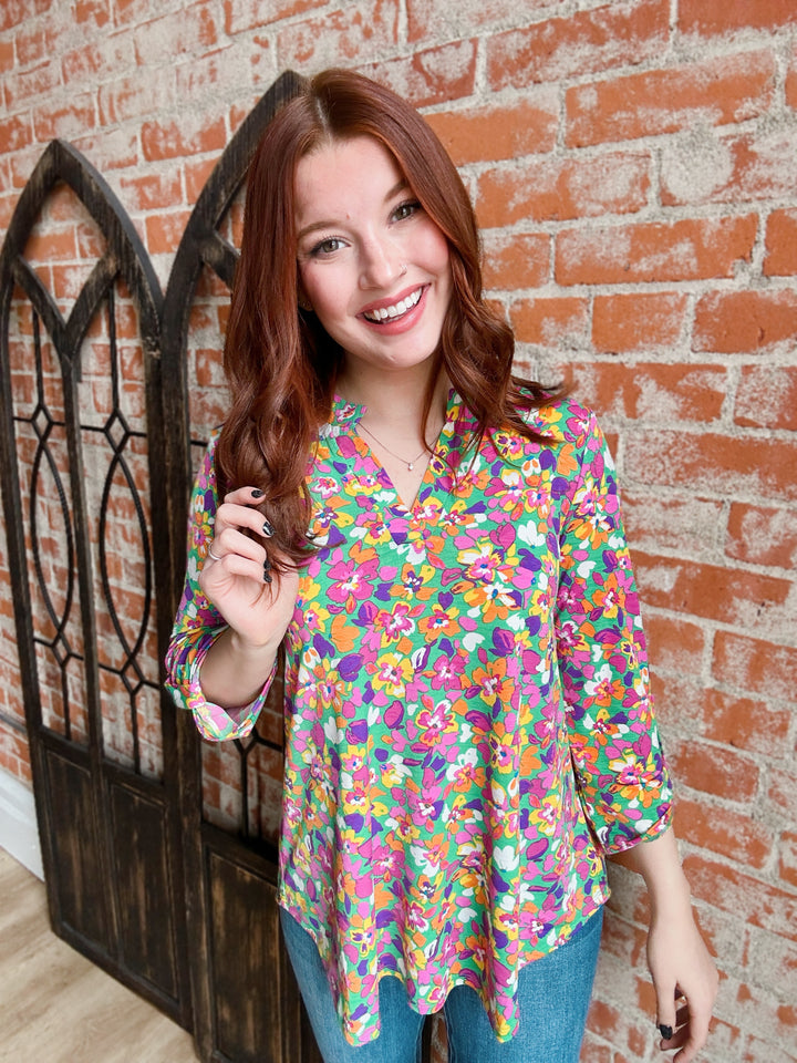 Happy Dance Kelly Green Floral Lizzy Blouse
