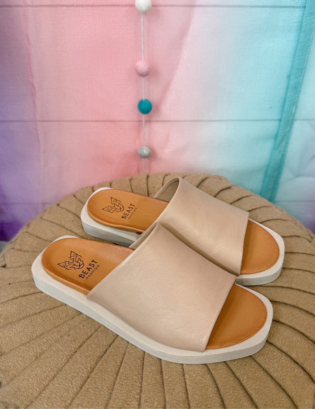 Vienna Slide Sandal