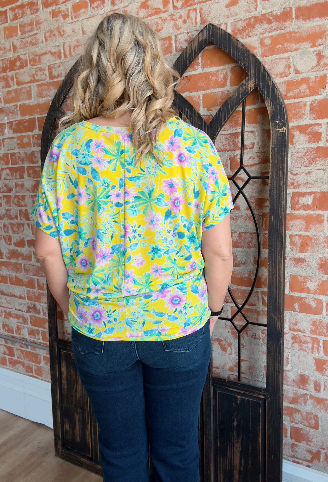 Refreshing Floral Sadie Tee-2 Colors