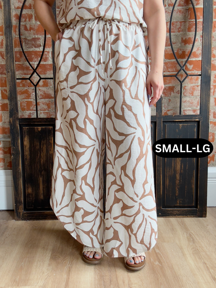Nowhere To Be Tropical Pant