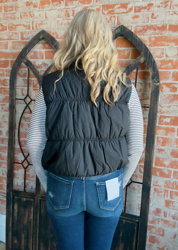 Layer Buddy Cropped Vest-Black