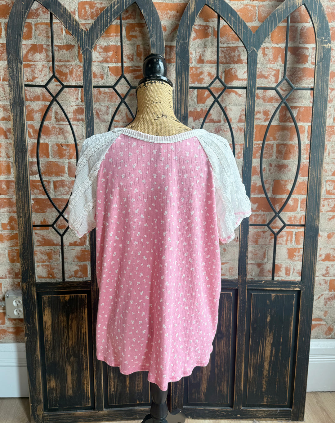 Curvy Hold My Hand Crochet Sleeve Henley