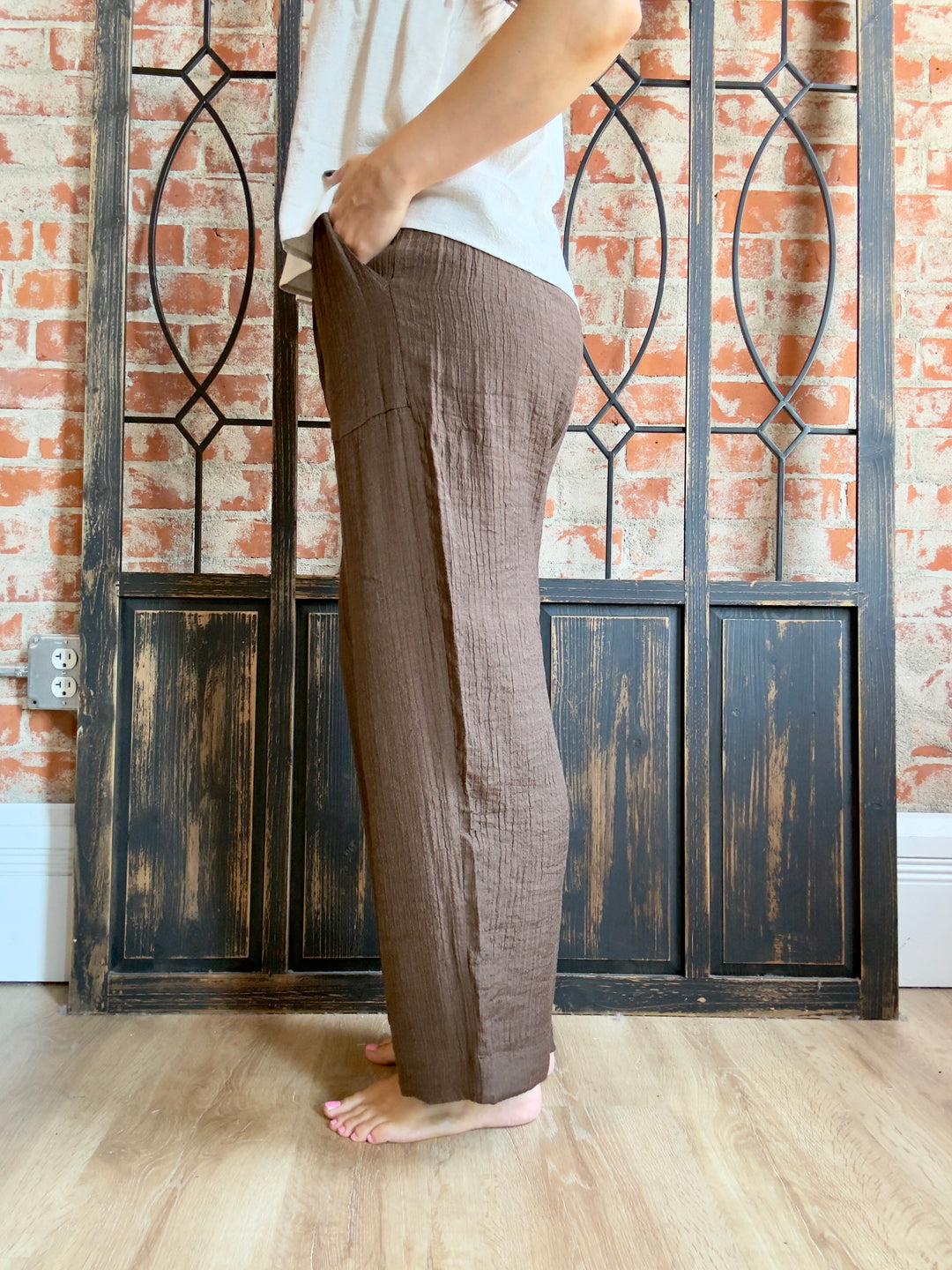 Breezy Nights Crinkle Pant-Brown