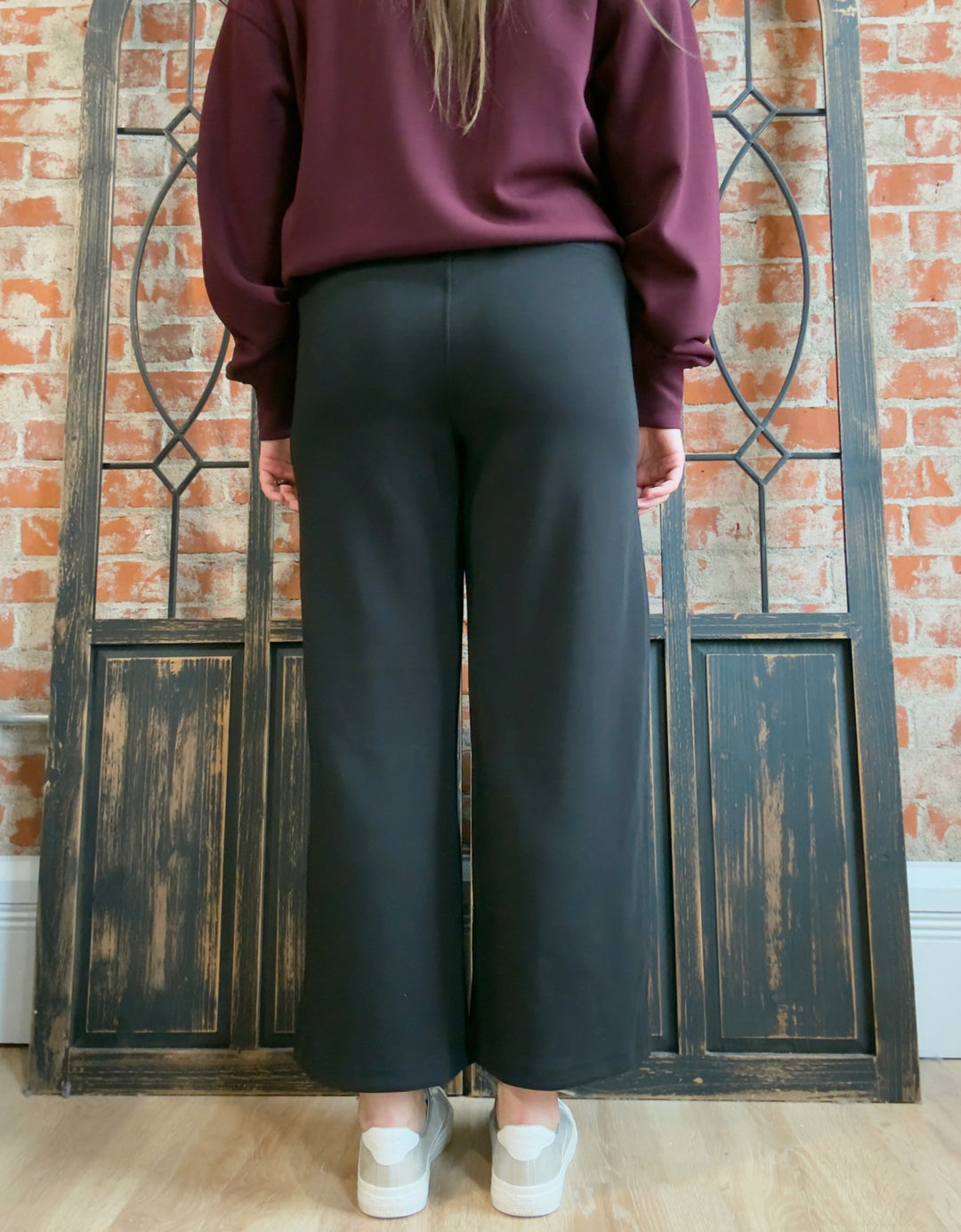 A Time To Relax Cropped Scuba Pant