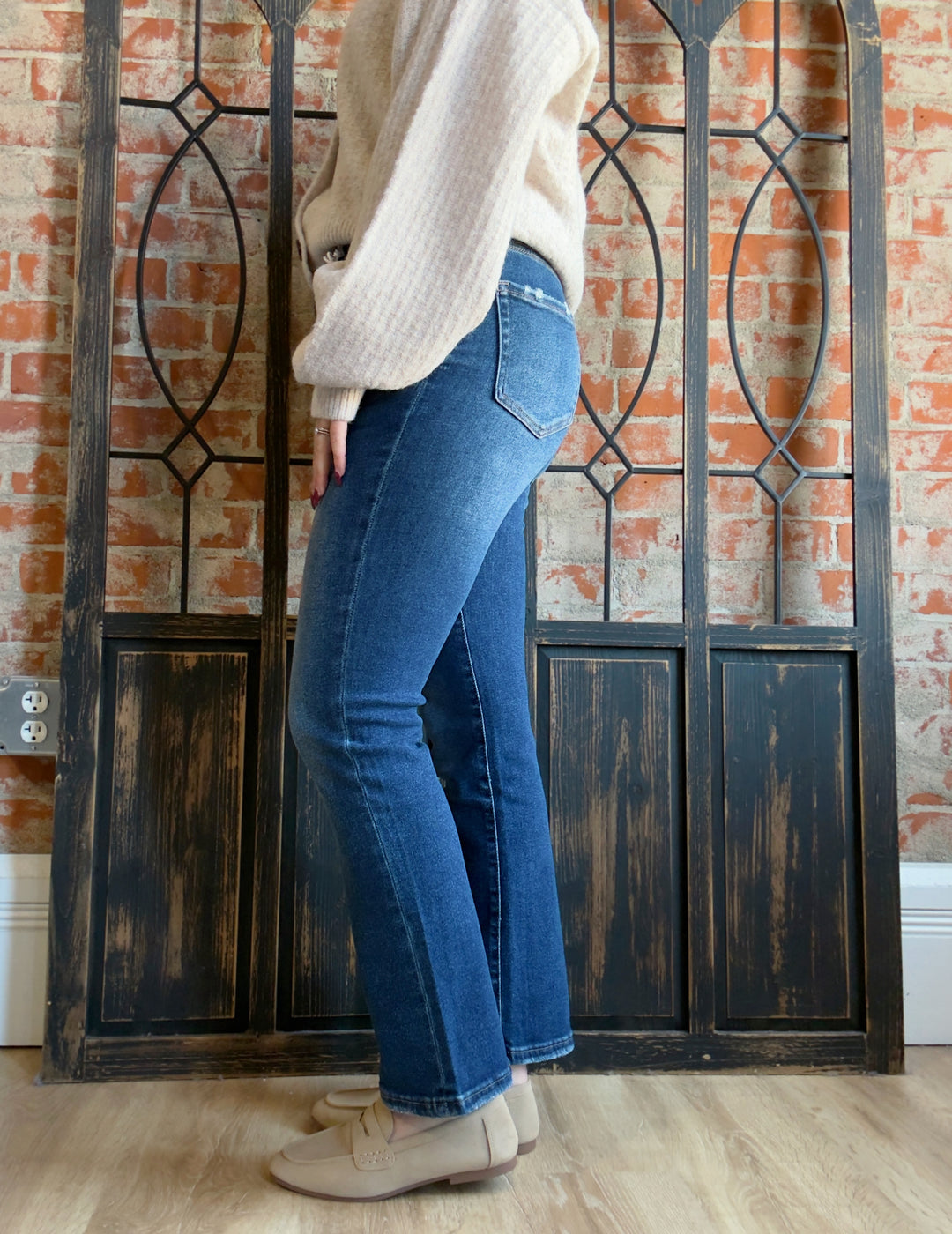 Zenana Reveal It Slim Straight Leg