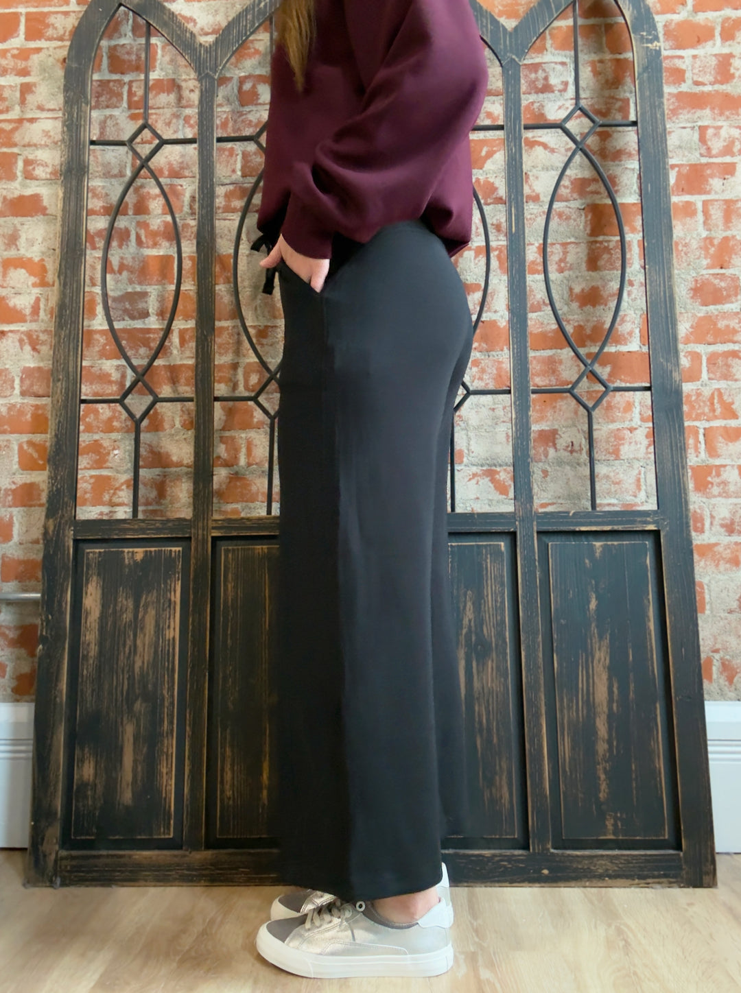 A Time To Relax Cropped Scuba Pant