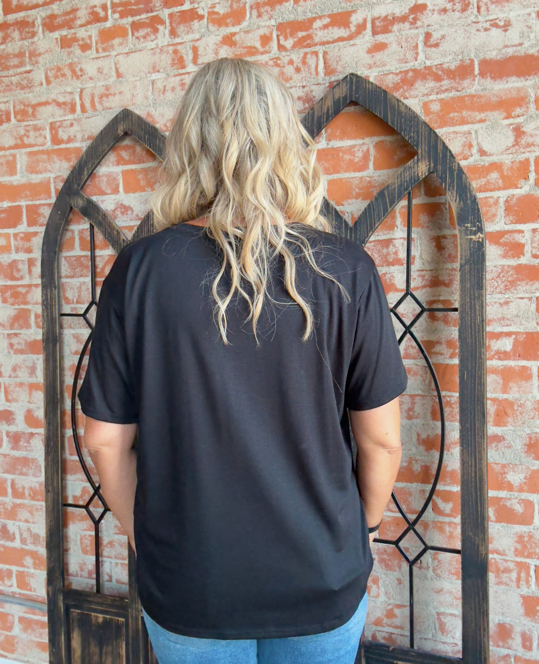 Short Lived Basic Tee-Black