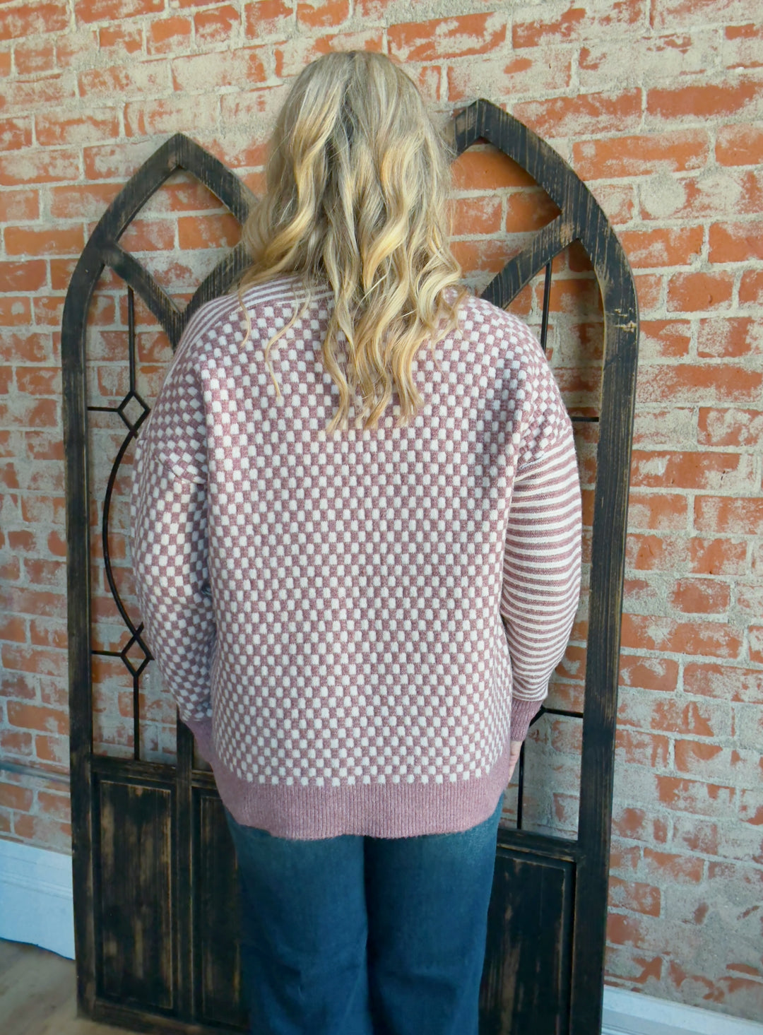 Feel The Victory Checkered Cardigan-Mauve