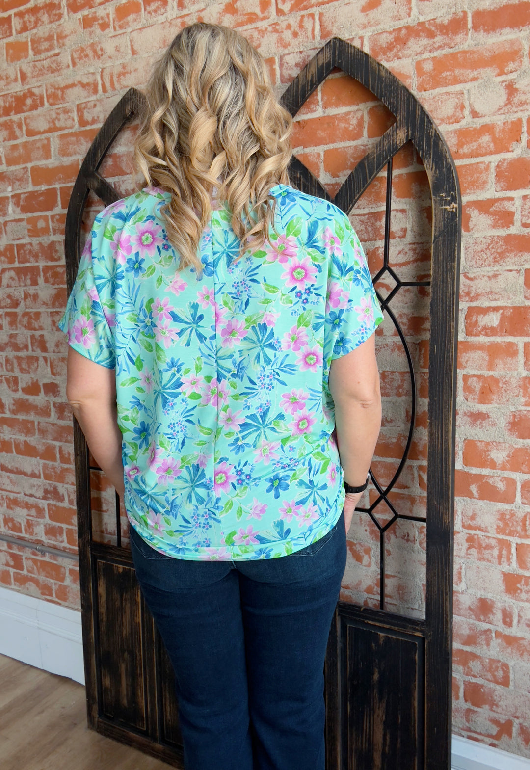 Refreshing Floral Sadie Tee-2 Colors