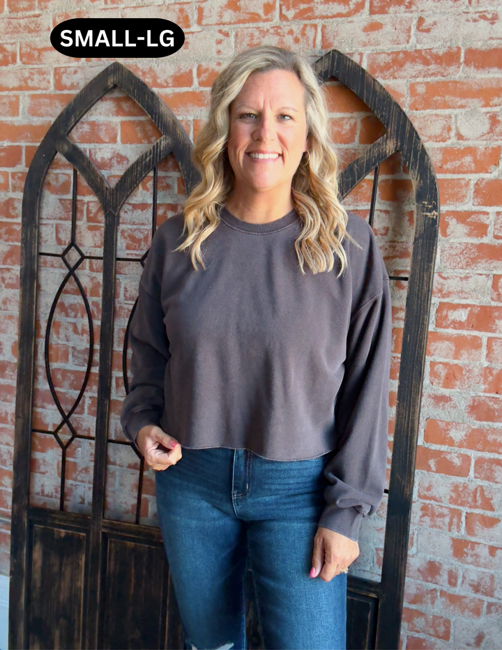 Feel Unstoppable Cropped Crewneck-Charcoal