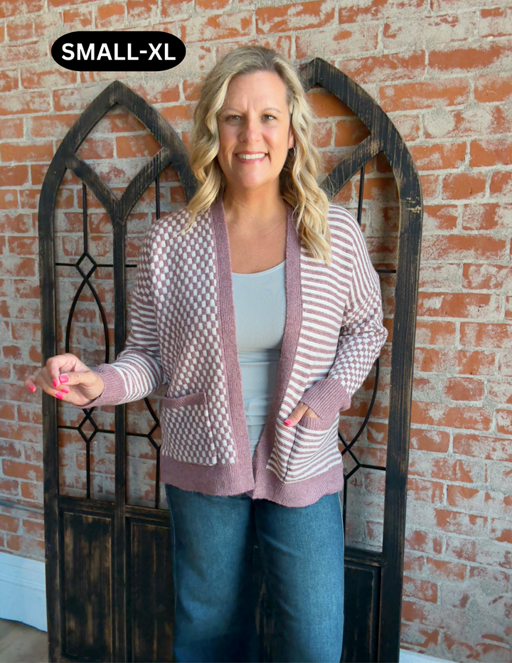 Feel The Victory Checkered Cardigan-Mauve