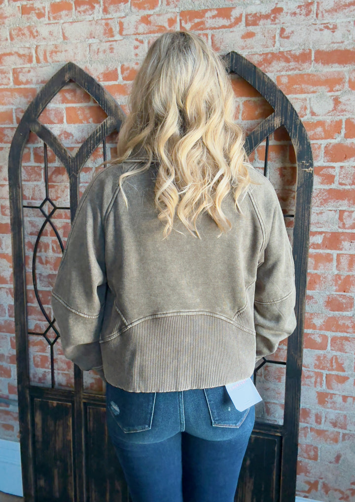 Run Girl Cropped Jacket-Olive