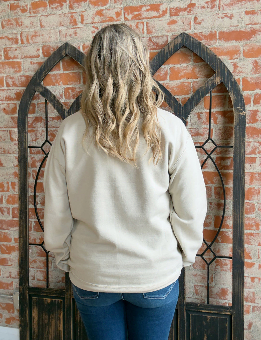 Girl's Gotta Have Options crewneck