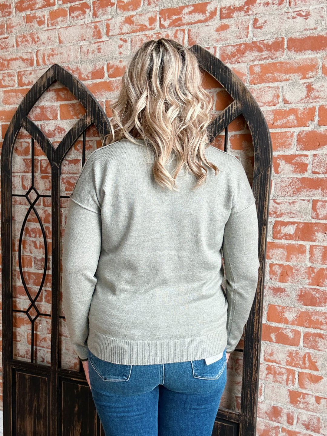 It's The Right Time Outline Sweater-2 Colors