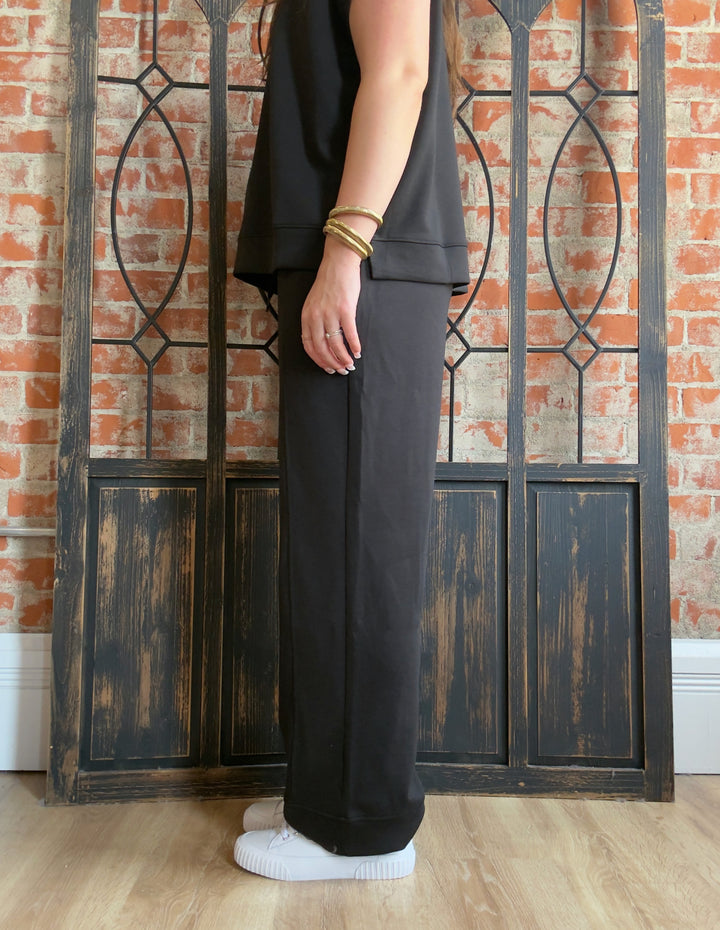 In The Zone Scuba Pant-Black & Grey