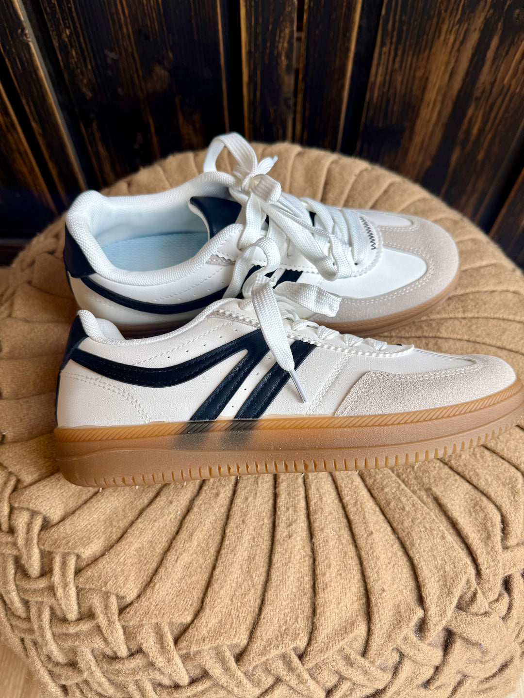 Retro Gameday Sneaker