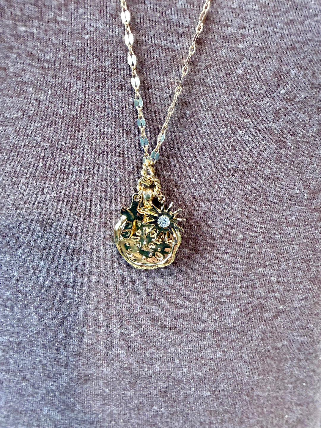 Dianna Gold Pendant Necklace