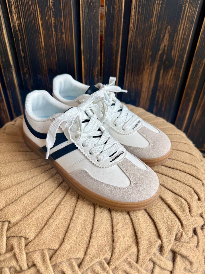 Retro Gameday Sneaker