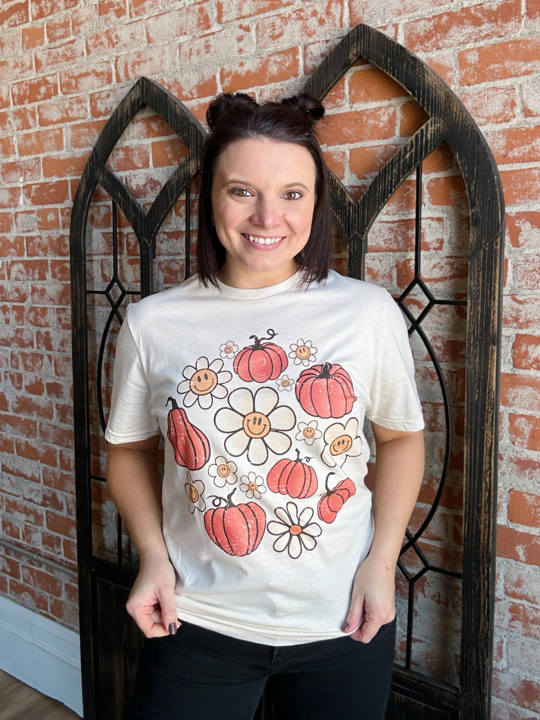 Retro Pumpkin/Daisy Graphic Tee