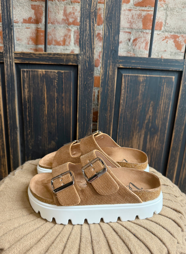 Very G Jazmin Sandal-Camel