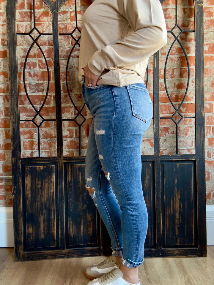 Lovervet Pull Me In Distressed Skinny
