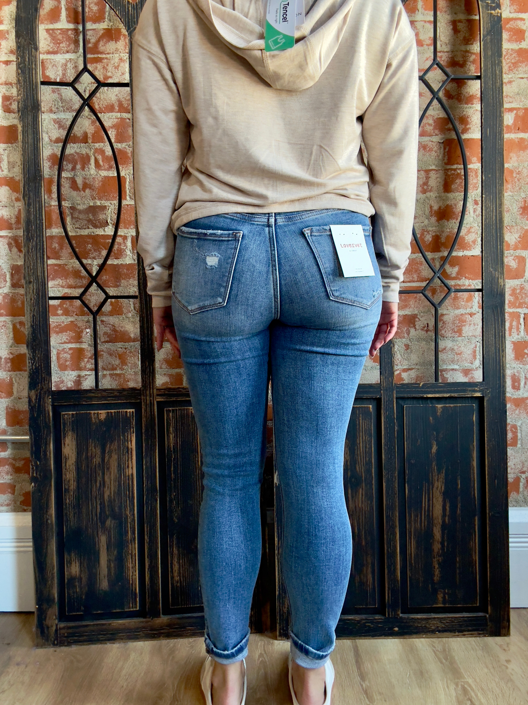Lovervet Pull Me In Distressed Skinny
