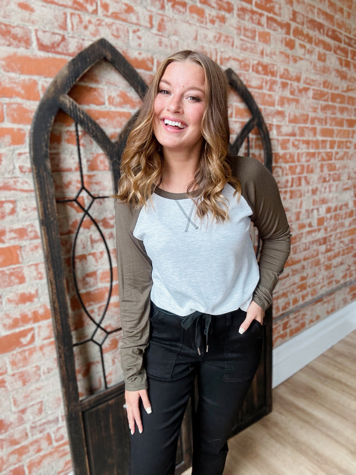 Basic Girl Baseball Long Sleeve-Olive/Oatmeal